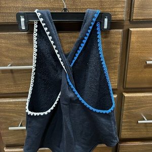 Carbon 38 performances tank multi colored stitching size med